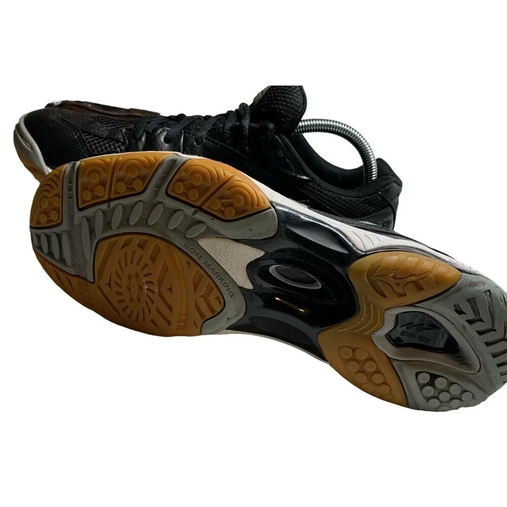 Mizuno women wave